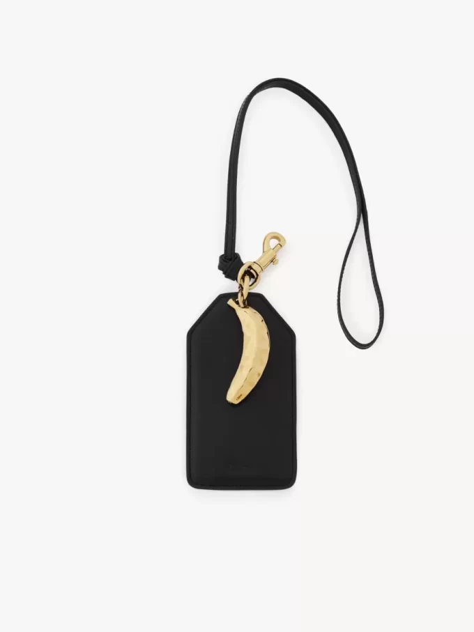 Banana tag in shiny leather Banana tag in shiny leather
