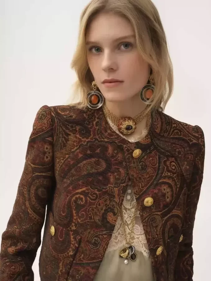 Boxy collarless jacket in tapestry jacquard Boxy collarless jacket in tapestry jacquard