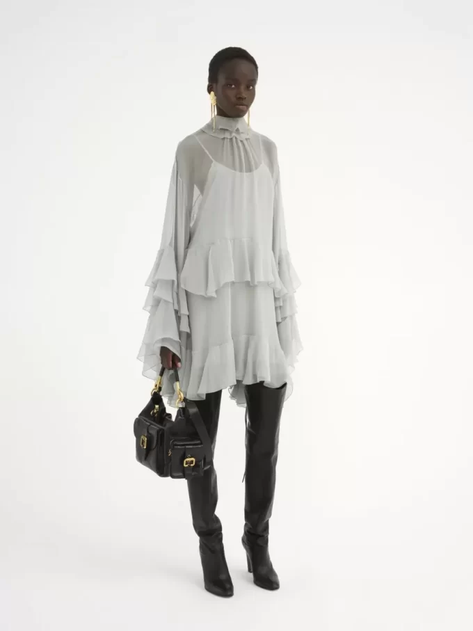 Camera bag in shiny leather Camera bag in shiny leather