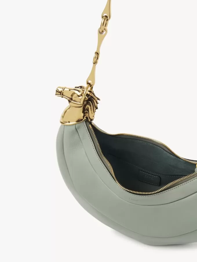 Chain Horse shoulder bag in grained leather Chain Horse shoulder bag in grained leather