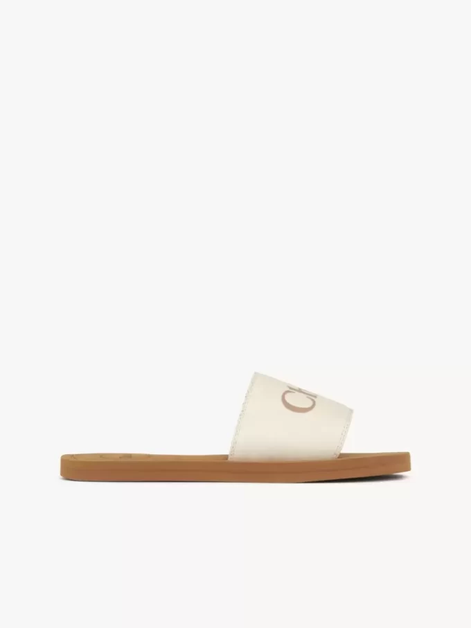 Chloé slides Chloé slides