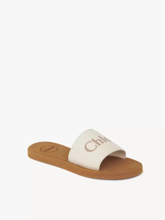 Chloé slides Chloé slides