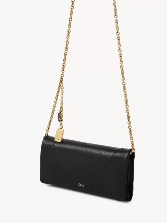Chloé Spin flap wallet on chain in grained leather Chloé Spin flap wallet on chain in grained leather