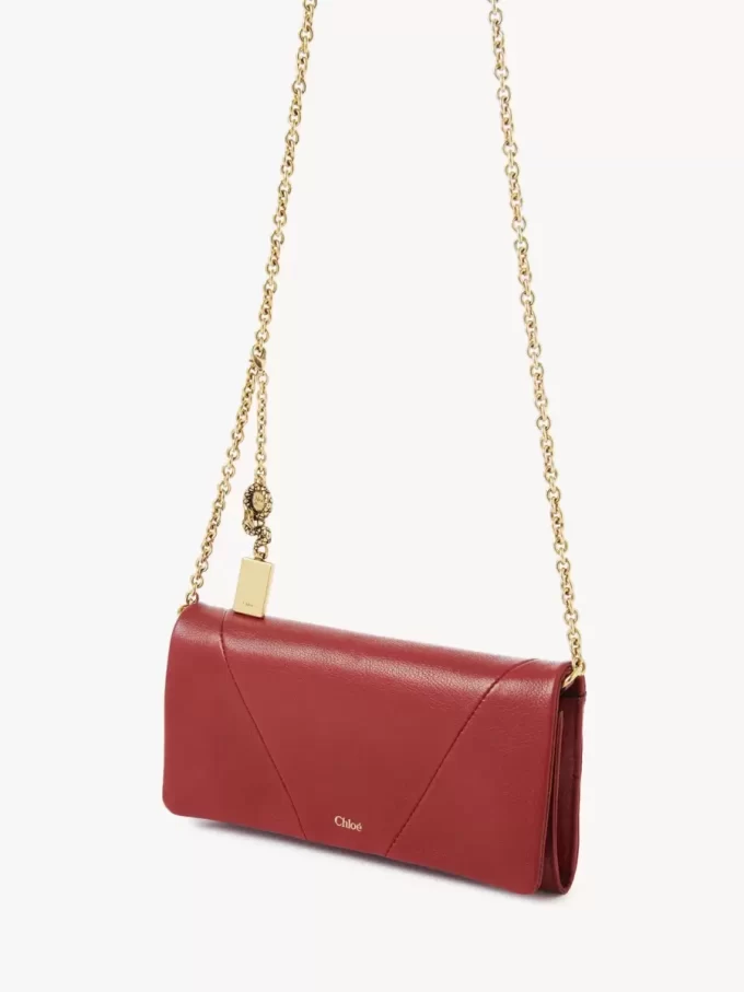 Chloé Spin flap wallet on chain in grained leather Chloé Spin flap wallet on chain in grained leather