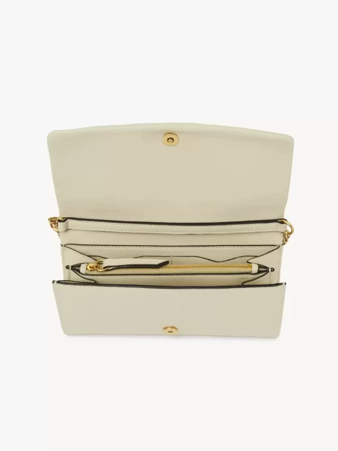 Chloé Spin flap wallet on chain in grained leather Chloé Spin flap wallet on chain in grained leather