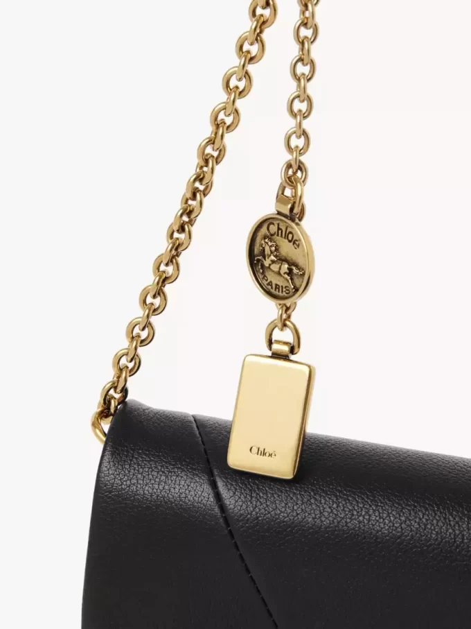 Chloé Spin flap wallet on chain in grained leather Chloé Spin flap wallet on chain in grained leather