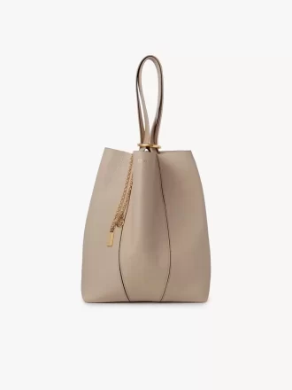 chlo spin tote bag in grained leather 2 330x440 - Chloé Spin tote bag in grained leather