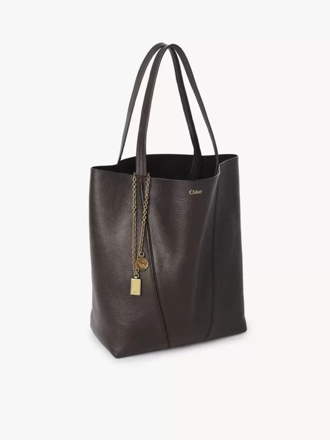 Chloé Spin tote bag in grained leather Chloé Spin tote bag in grained leather