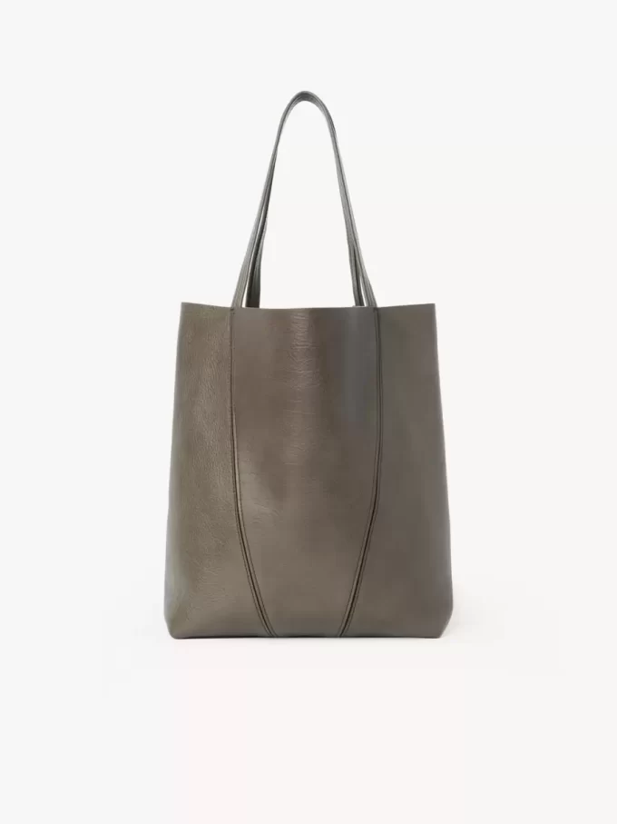 Chloé Spin tote bag in grained leather Chloé Spin tote bag in grained leather