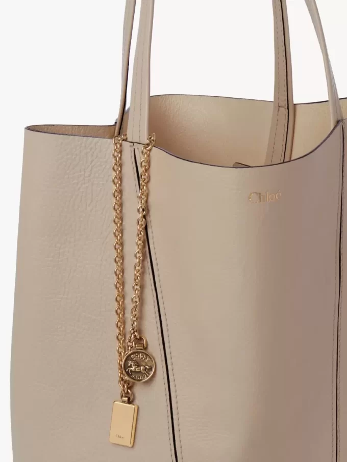 Chloé Spin tote bag in grained leather Chloé Spin tote bag in grained leather