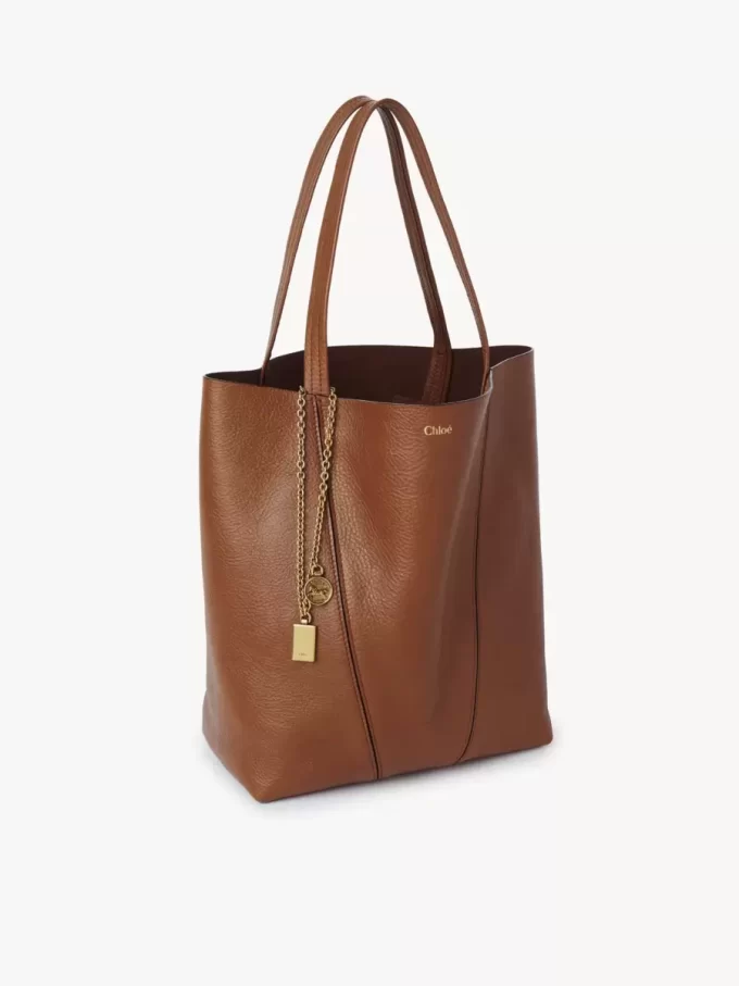 Chloé Spin tote bag in grained leather Chloé Spin tote bag in grained leather