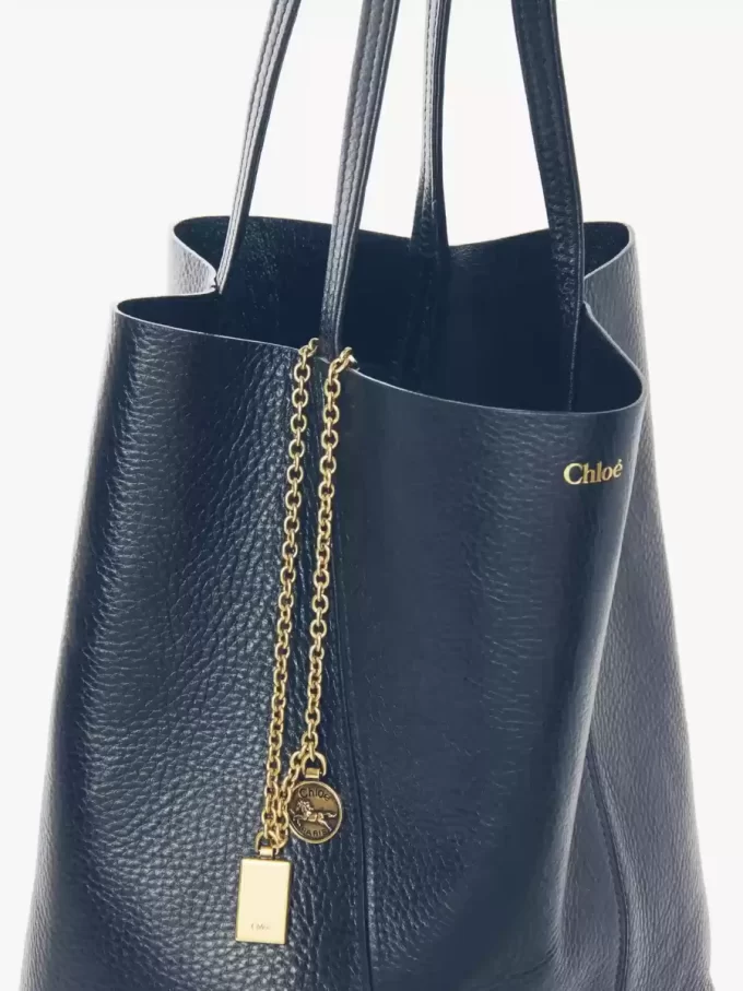 Chloé Spin tote bag in grained leather Chloé Spin tote bag in grained leather