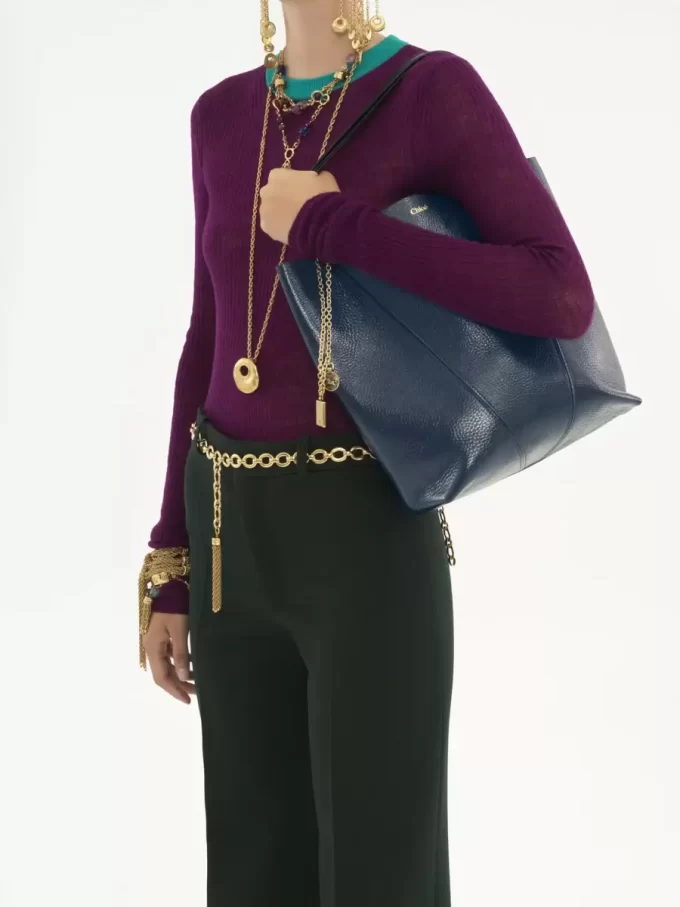 Chloé Spin tote bag in grained leather Chloé Spin tote bag in grained leather