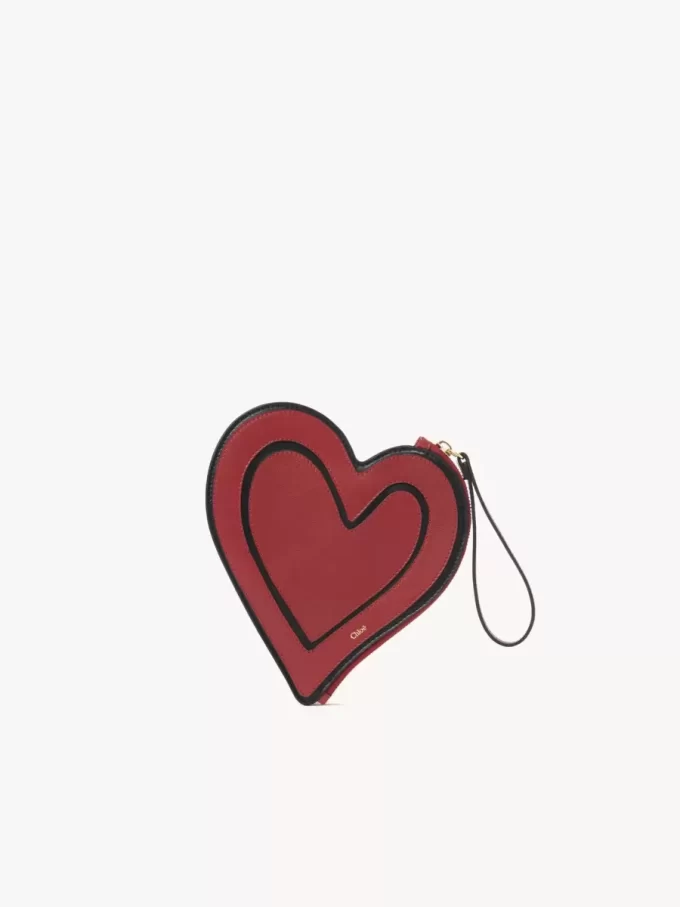 Chloé Symbols Heart flat pouch in grained leather Chloé Symbols Heart flat pouch in grained leather