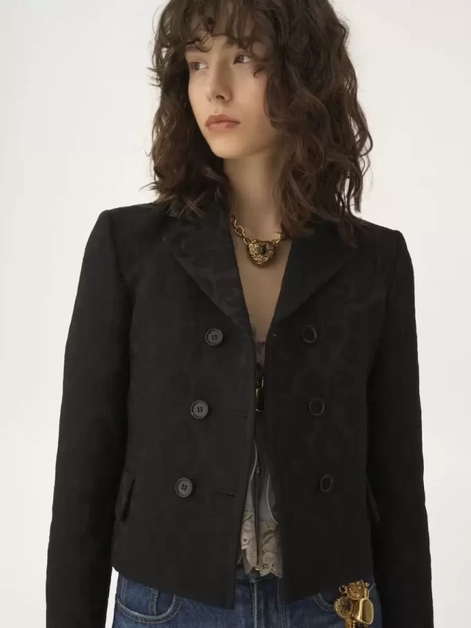 Double-breasted fitted jacket in a wool-mix jacquard Double-breasted fitted jacket in a wool-mix jacquard