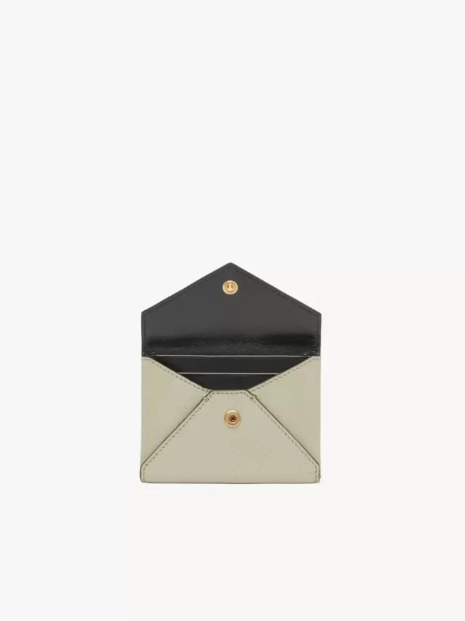 Envelope card holder in grained leather Envelope card holder in grained leather