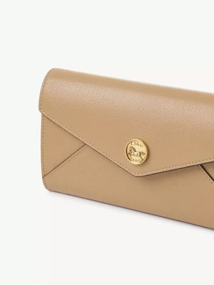 Envelope long wallet with flap in grained leather Envelope long wallet with flap in grained leather