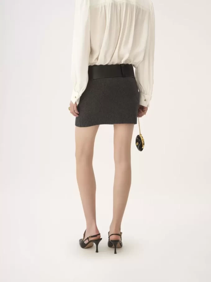 Fitted mini skirt in a wool & cashmere knit Fitted mini skirt in a wool & cashmere knit
