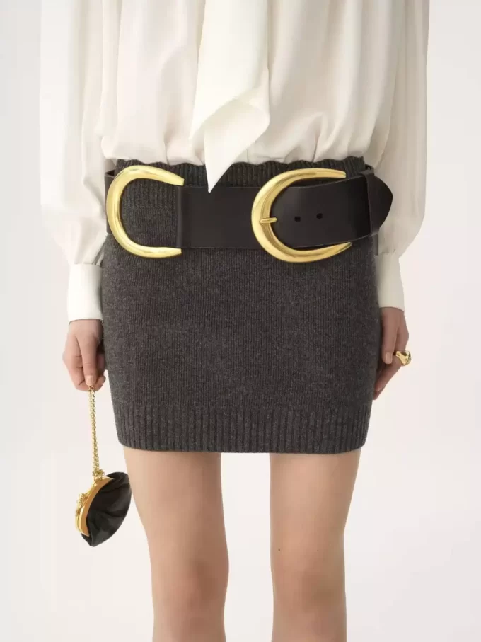 Fitted mini skirt in a wool & cashmere knit Fitted mini skirt in a wool & cashmere knit
