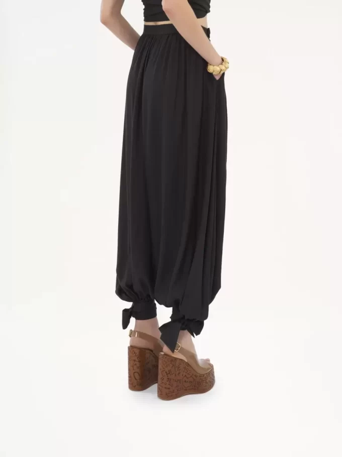 Fluid pleated pants in silk charmeuse Fluid pleated pants in silk charmeuse