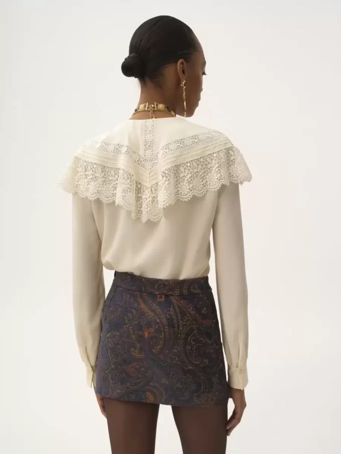 Gathered blouse in crêpe de chine & lace Gathered blouse in crêpe de chine & lace