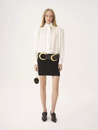 Gathered scarf-tie blouse in crêpe de chine & lace