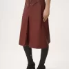 Knee-length skirt in leather Knee-length skirt in leather