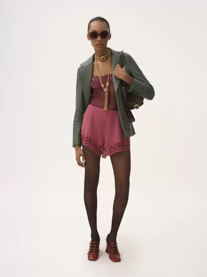 Lace-trimmed lingerie shorts in crêpe de chine Lace-trimmed lingerie shorts in crêpe de chine