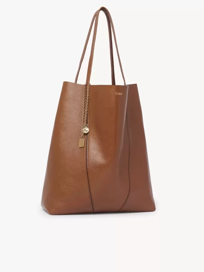 Large Chloé Spin tote bag in grained leather Large Chloé Spin tote bag in grained leather