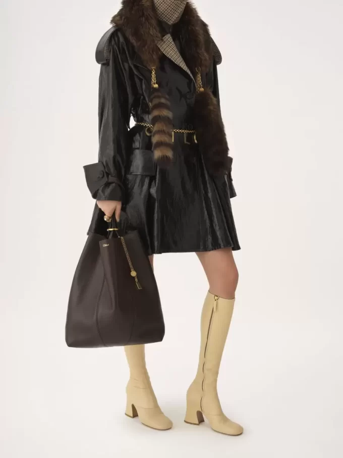 Large Chloé Spin tote bag in grained leather Large Chloé Spin tote bag in grained leather