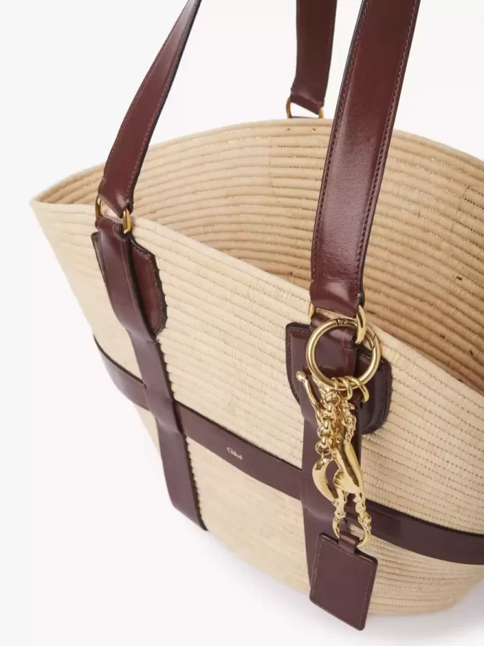 Large Kerala 25 basket in raffia Large Kerala 25 basket in raffia