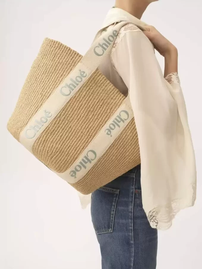 Large Woody basket in natural fibers Large Woody basket in natural fibers