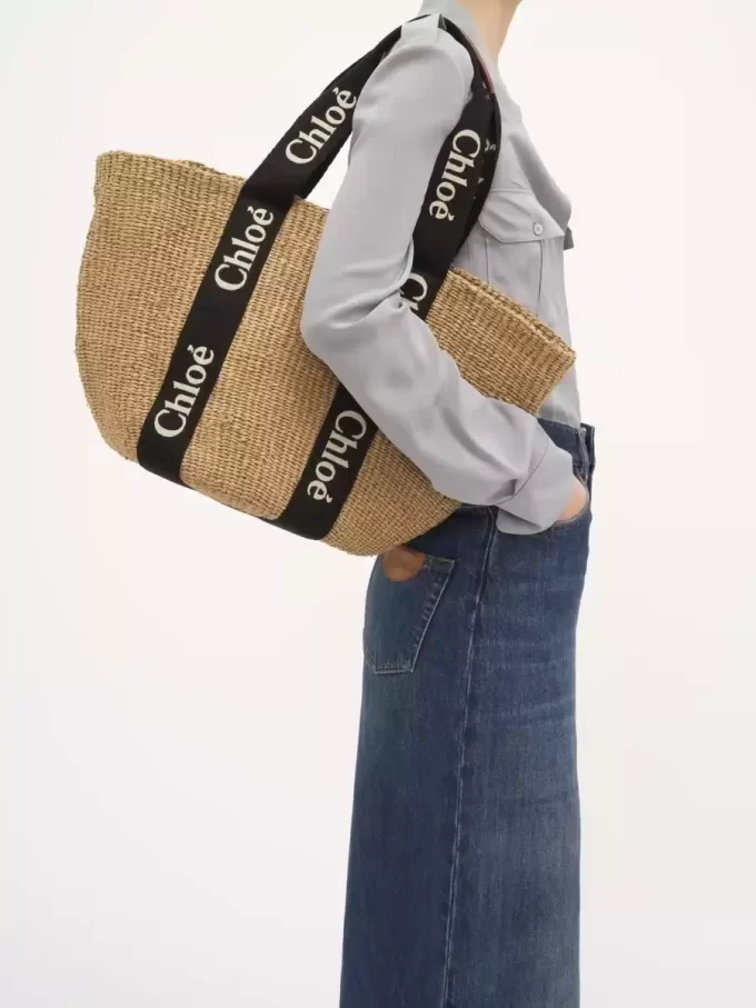 Large Woody basket in natural fibers Large Woody basket in natural fibers