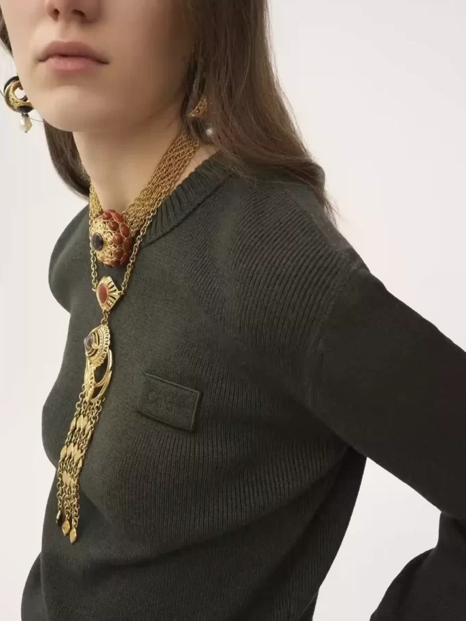 Logo sweater in a merino wool knit Logo sweater in a merino wool knit