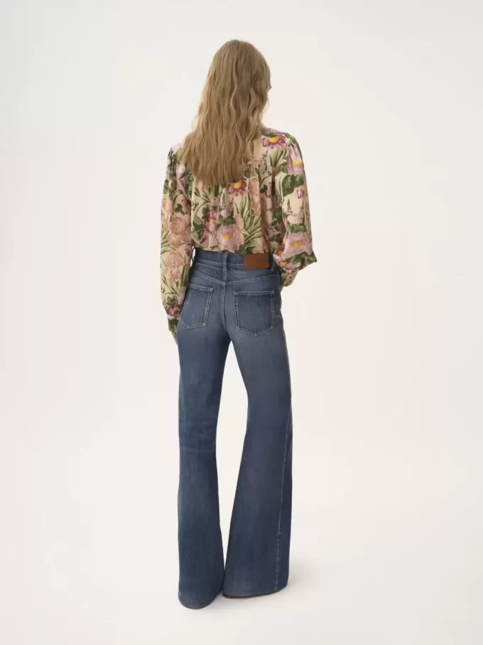 Maxi gathered lavallière blouse in crêpe de chine Maxi gathered lavallière blouse in crêpe de chine