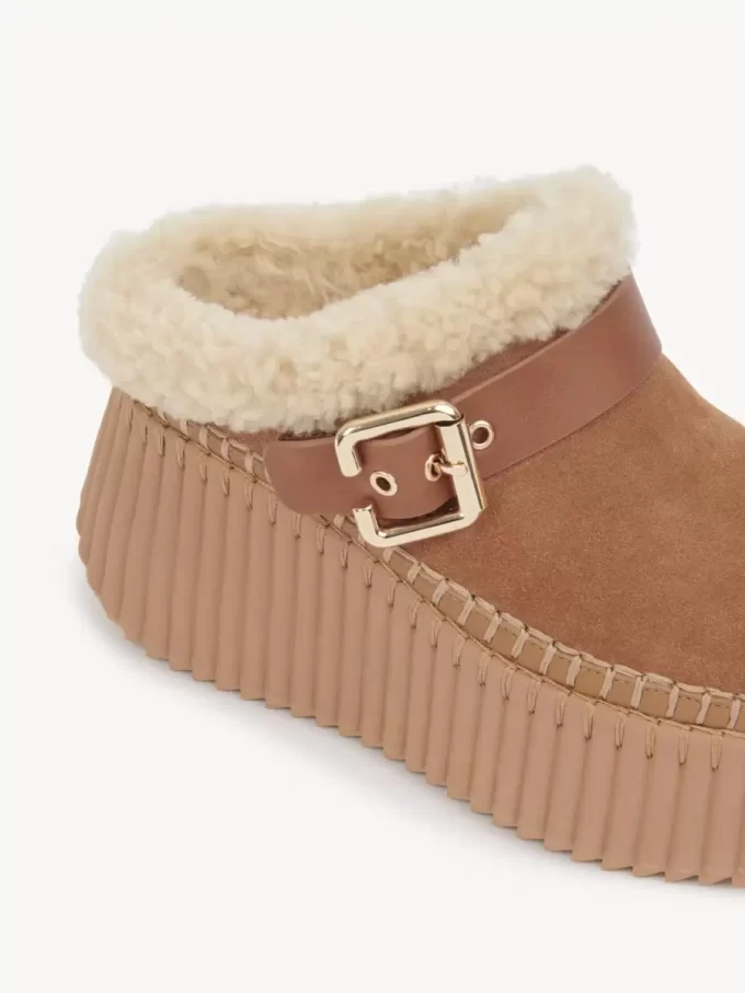 Nama wedge mule Nama wedge mule