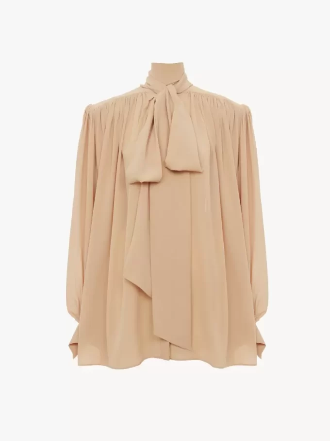 Oversized gathered lavallière blouse in crêpe de chine Oversized gathered lavallière blouse in crêpe de chine
