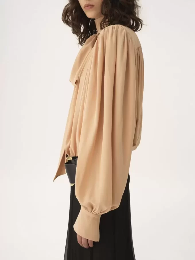 Oversized gathered lavallière blouse in crêpe de chine Oversized gathered lavallière blouse in crêpe de chine