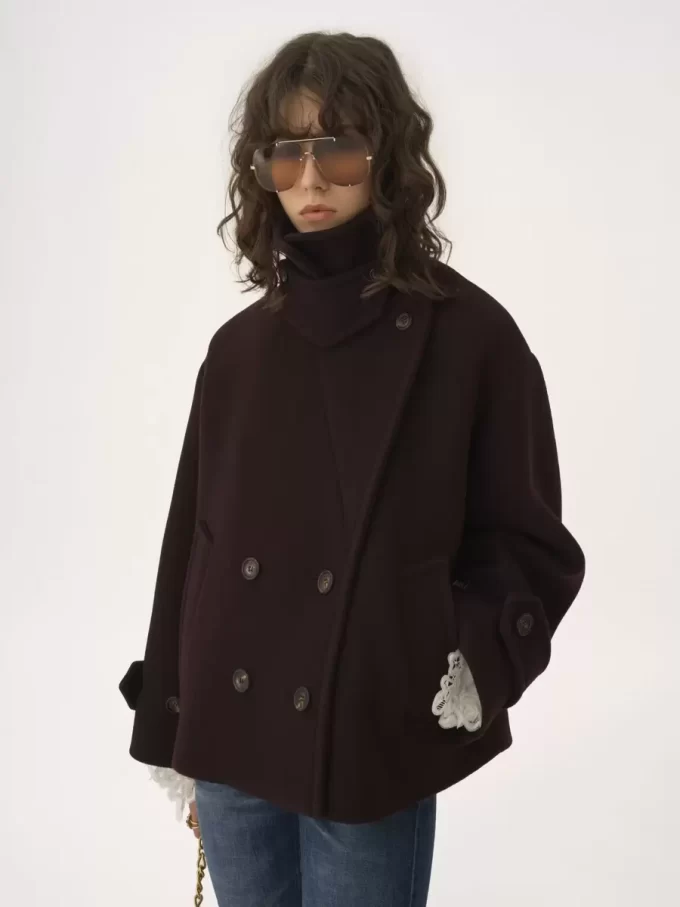 Oversized short coat in wool Oversized short coat in wool