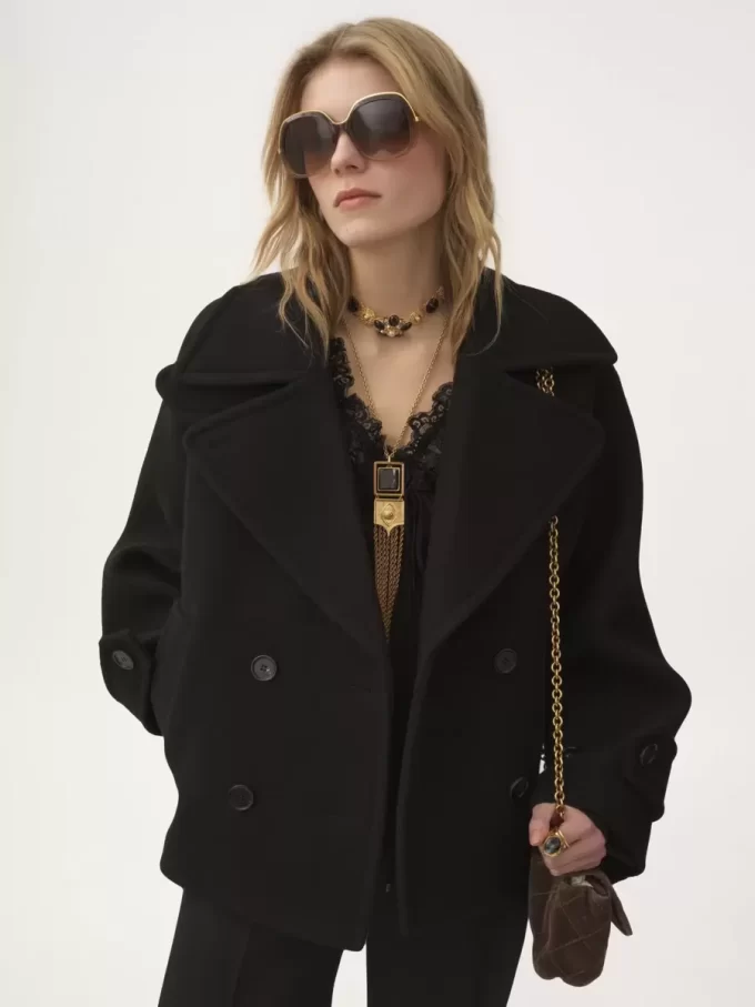 Oversized short coat in wool Oversized short coat in wool