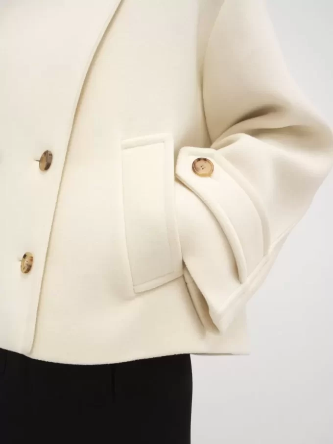 Oversized short coat in wool Oversized short coat in wool