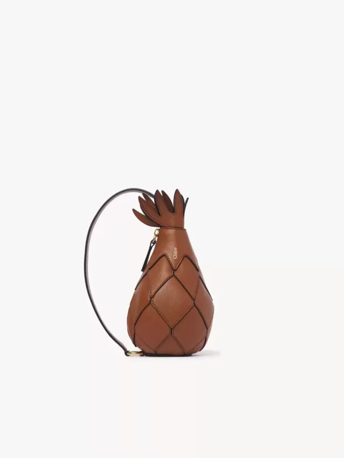Pineapple shoulder bag in grained leather Pineapple shoulder bag in grained leather
