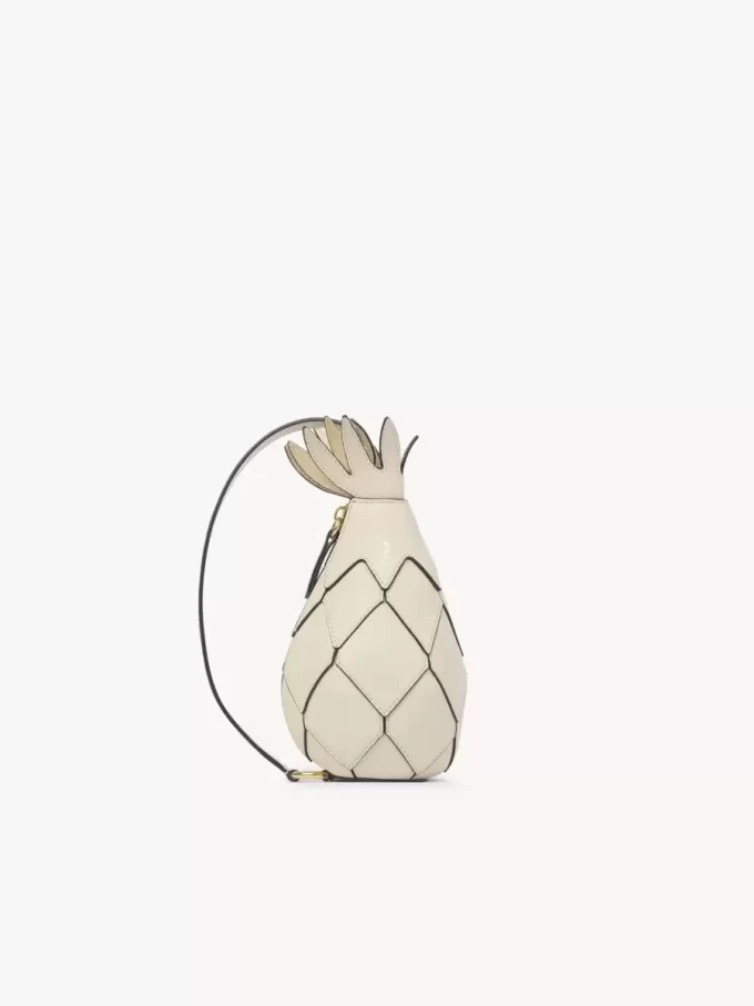Pineapple shoulder bag in grained leather Pineapple shoulder bag in grained leather