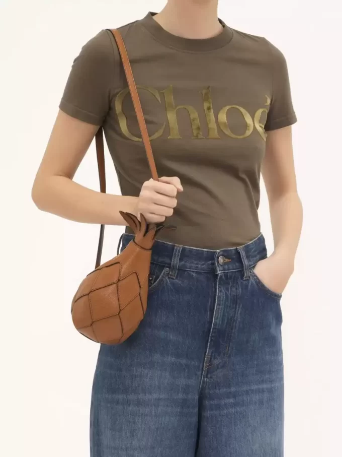 Pineapple shoulder bag in grained leather Pineapple shoulder bag in grained leather