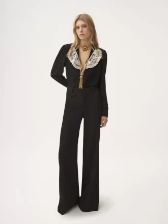 Ruffled blouse in crêpe de chine & lace