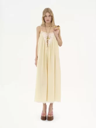 Ruffled long dress in silk habotai & lace
