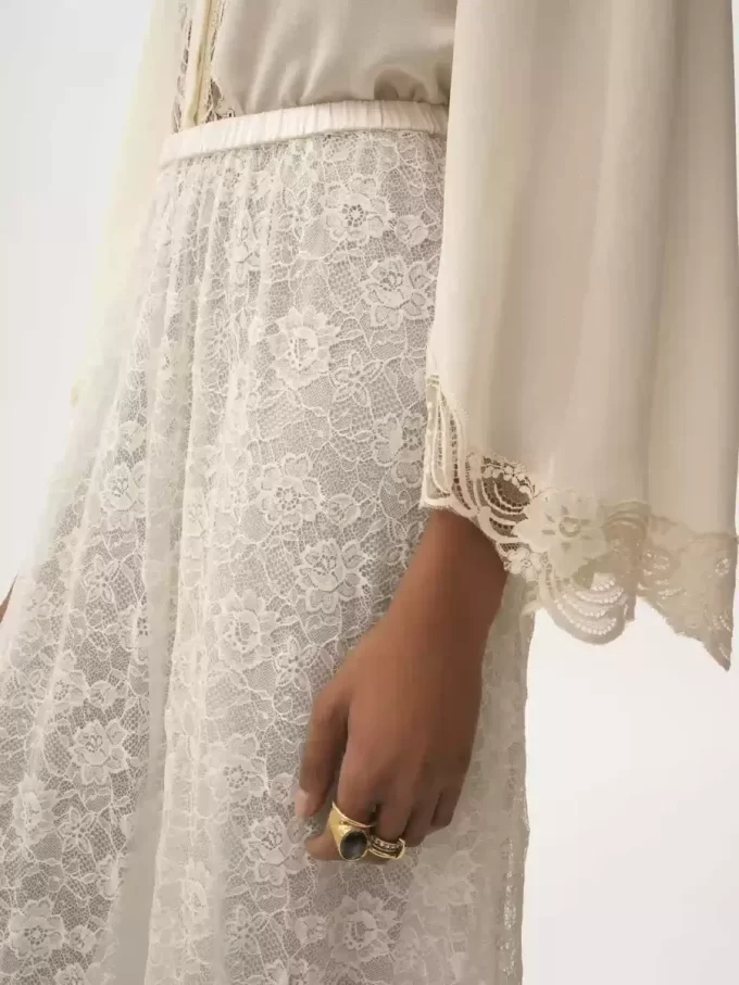 Ruffled midi skirt in floral lace jacquard Ruffled midi skirt in floral lace jacquard