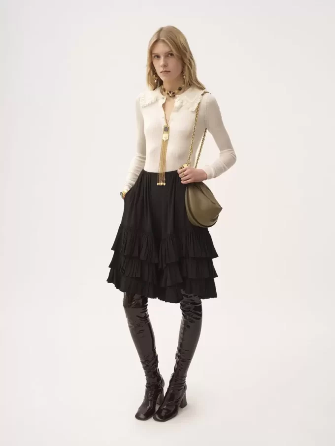 Ruffled tiered shorts in crêpe de chine Ruffled tiered shorts in crêpe de chine