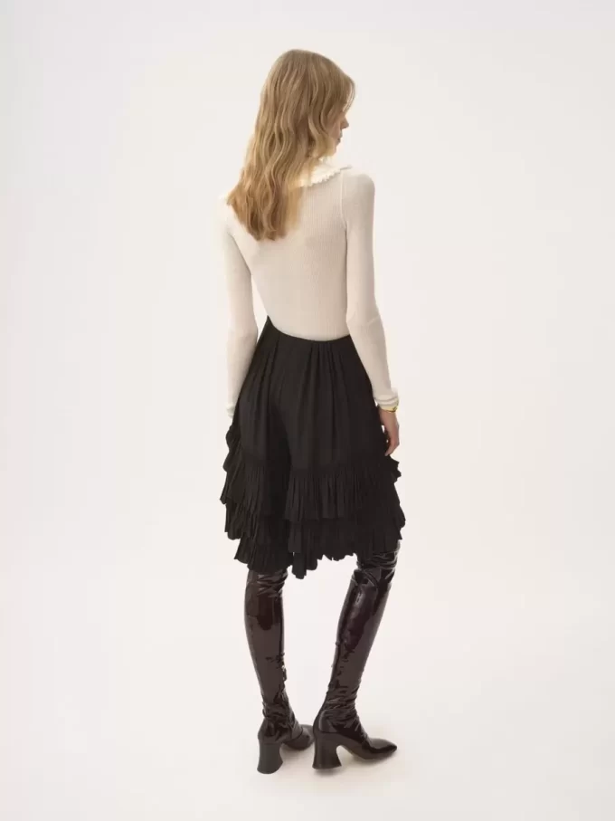 Ruffled tiered shorts in crêpe de chine Ruffled tiered shorts in crêpe de chine