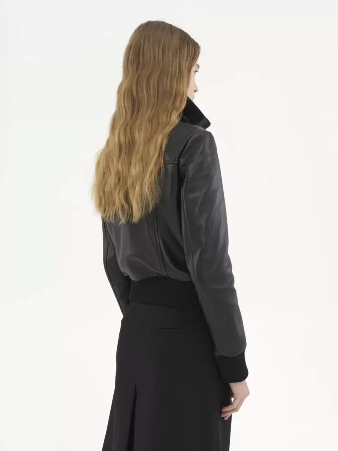 Short blouson in leather Short blouson in leather